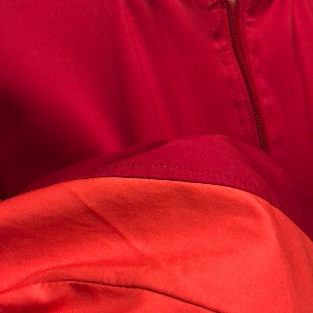 Bright pink Reebok jacket - Picture 4 of 6